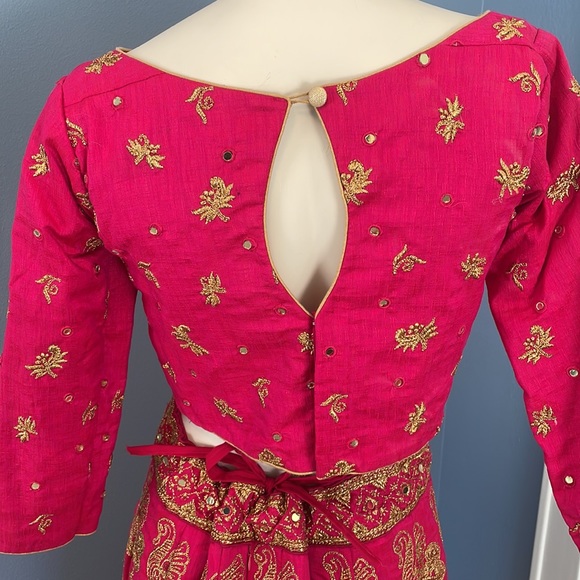 Pink Embroidered Bridal Lehenga Size Small - Picture 6 of 16